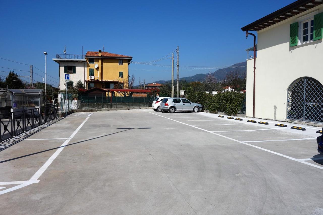 House Versilia Luca E Giada, 5 Chilometri Da Forte Dei Marmi! 外观 照片